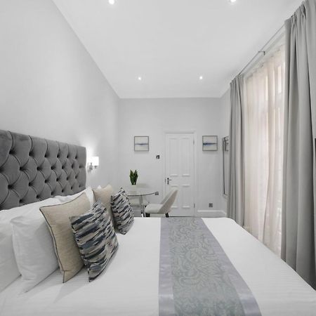 Oxford Street Homestay London Exterior photo