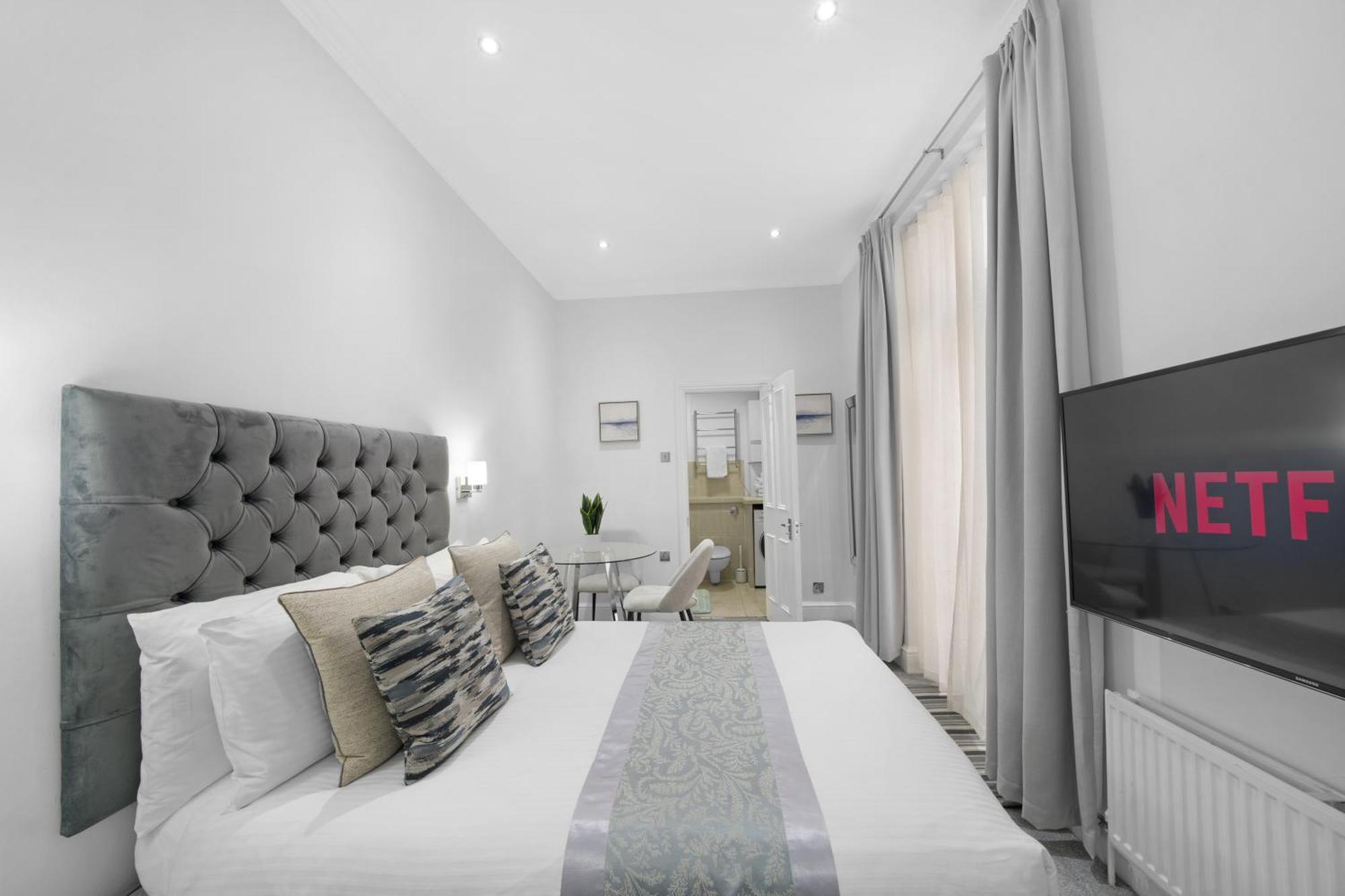 Oxford Street Homestay London Exterior photo